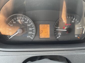 Mercedes Vito - 11