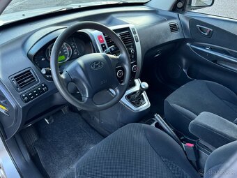HYUNDAI TUCSON 2.0 CRDi - 11