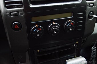 Nissan Navara DoubleCab 2.5D LE A/T - 11