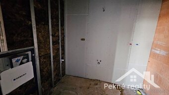 Predaj 3 izbového bytu s balkónom v priamom centre mesta Zvo - 11