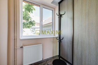 Nadčasový rodinný dom plný priestoru a elegancie – s bonusom - 11