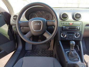Audi A3 Sportback 1.6 benzín - 11