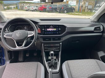 Volkswagen T-CROSS 1.0TSI 110K LIFE- 8500KM--R.V:07/22 - 11