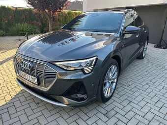Audi E-tron 55 quattro S line - 11