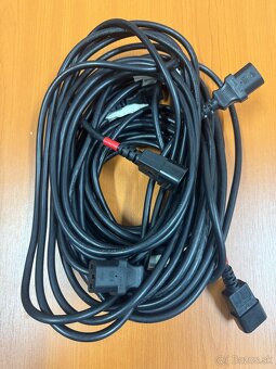Predám ADJ Mega Tripar Profile Plus - 11