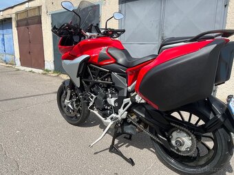 MV Agusta Turismo Veloce 800 - 11