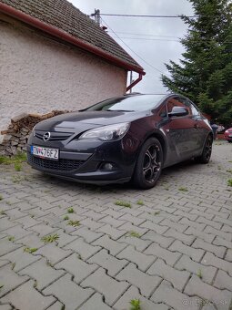 Opel astra gtc - 11