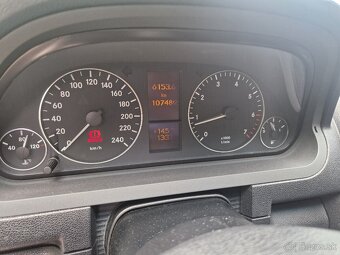 Mercedes-Benz Trieda A 150 benzin - 11
