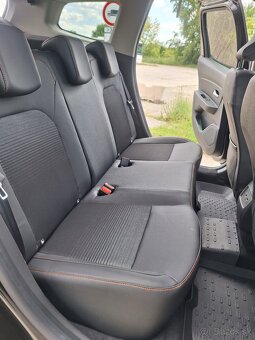 Predám Dacia Duster Extreme 1,5dCi 4x4 2022 - 11