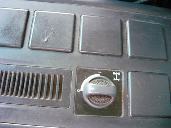 IVECO EUROCARGO ML 120 E 25 CHLADÁK - 11