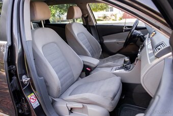 Volkswagen Passat Variant 2.0 TDI Sportline - 11