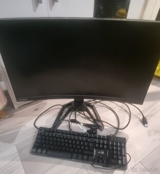Herny monitor lenovo - 11