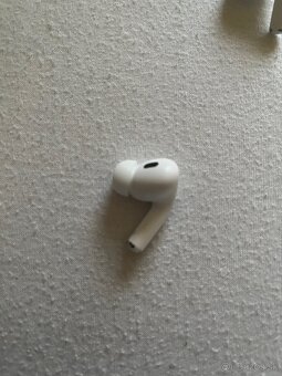 AirPods - 11