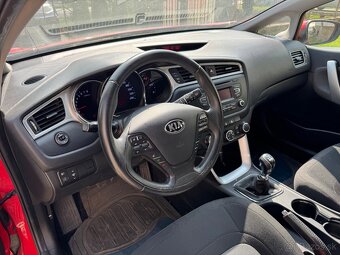 KIA Ceed 1.4 benzin 2015 54000km 1. majiteľ SR POJAZDNÉ - 11