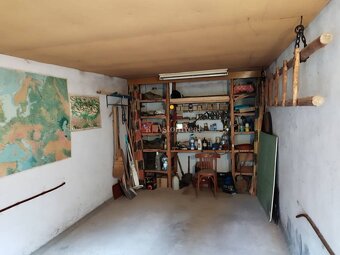 Veľký 3izbový BYT+GARÁŽ v blízkosti centra Banskej Bystrice, - 11