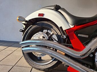Honda Fury VT 1300 CX - 11