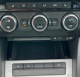 Škoda Octavia Combi 2.0 TDI 4x4 - 11