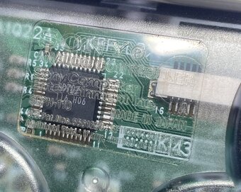 PS One s modchipom + raritný ovládač, memory karta - 11