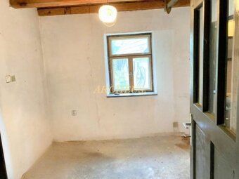 VIDIECKY DOM NA POLOSAMOTE, BUKOVEC, okres MYJAVA - 11