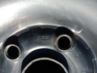 Predam 4ks pneu 195/65/r15zimne 91T Continental +disky 5x112 - 11