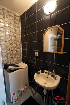 Na predaj slnečný 3 izbový byt s balkónom na ulici Kpt. J. N - 11