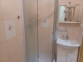 Prestížna lokalita, výnimočné bývanie: trojizbový byt v cent - 11