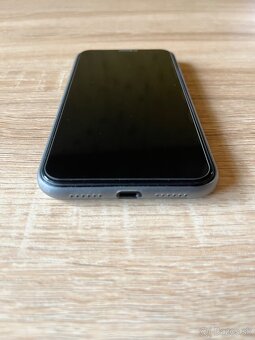 Telefóny IPhone 11 , IPhone xr - 11
