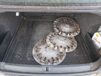 Volkswagen Passat 2.0 TDI Comfortline - 11