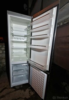 Chladnička s mrazničkou dole kvalitnej značky Siemens - 11