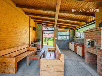 IBA U NÁS Na predaj štýlový 5 - izbový rodinný dom - Horný  - 11