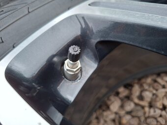 hlinikové disky org. Mitsubishi/Peugeot/Citroen-R18 - 11