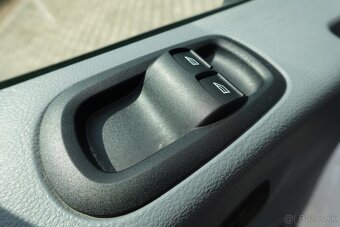 FORD TRANSIT 7MÍST DVOJKABINA VALNÍK 2.0TDCI KLIMA - 11