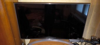 LG 49UJ670V 4K UHD SMART TV - 11