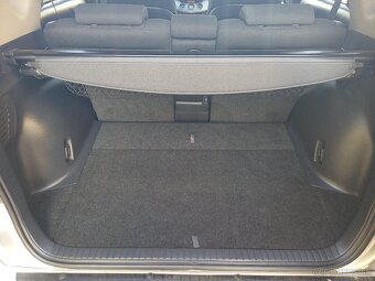 Toyota Rav 4 4x4 2,2 diesel 134 000 km pôvodný lak - 11