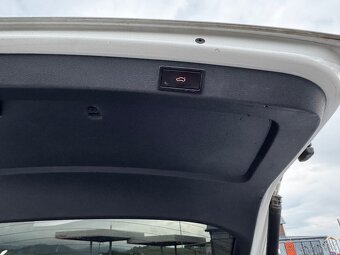 Škoda Octavia 3 scout 2,0 TDi - 11