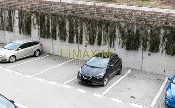 PREDAJ - zariadený 2- izbový byt s veľkým balkónom na ulici  - 11