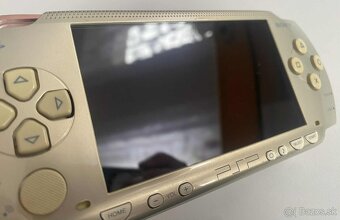 PSP 1000 Gold + 64gb - 11