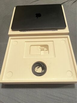 MacBook Air 2022 (M2) ako nový - 11