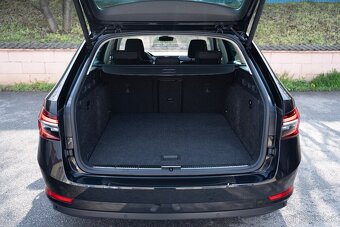 Škoda Superb Combi 2.0 TDI, 2022, DSG, Virtual, Matrix,Tažné - 11