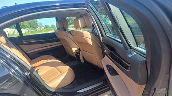 BMW 730d Long verzia F01/F02 r.v.2011 - 11