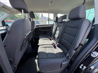 VW Touran 1,9TDI nafta, 77kW, MT/6, rok:04.2007. - 11