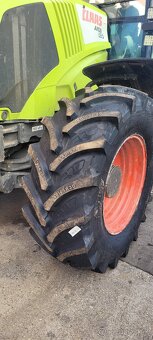 Claas axion 820 - 11