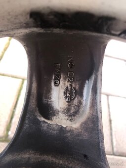 Letné pneuatiky 205/55r16 + elktrony - 11