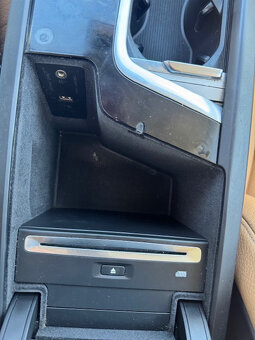 Volvo XC90 XC 90 D5 Drive-E Momentum AWD A/T - 11