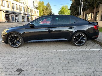 Škoda Superb 2.0 TDi 4x4 Sportline - 11