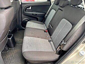 Kia Venga 1.4 CVVT 66kW MT5 EX - 11