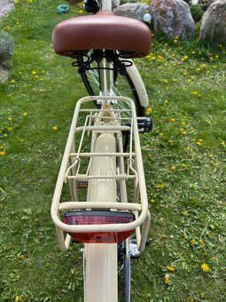 Predám elegantný mestský bicykel Lavita – takmer nový - 11