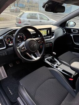 KIA XCeed 1.6 CRDI 100kw/136PS Virtual Cockpit,Navi,LED - 11