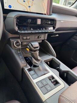 TOYOTA LAND CRUISER 2.8 D-4D - 11