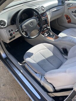 Mercedes-Benz 2.6L W209 - 11